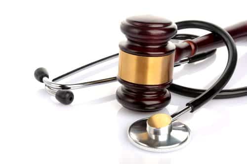 TRF4 nega reembolso a paciente que realizou cirurgia oferecida pelo SUS em hospital particular 1 | Juristas Créditos: viviamo / Shutterstock.com