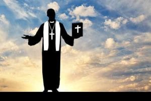 Ex-padre acusado de abusar de menores durante o sacerdócio é condenado a 21 anos de prisão | Juristas