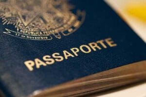 Cantora Joelma tem passaporte bloqueado pela justiça em meio a ação trabalhista 2 | Juristas Justiça suspende Passaporte e Carteira Nacional de Habilitação (CNH) de inadimplente