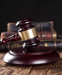 Escola é condenada por negar trabalho remoto e dispensar mãe de criança com deficiência 3 | Juristas Justiça torna definitiva liminar que garante vaga em escola perto de casa