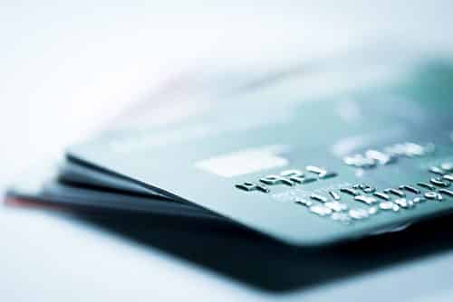 Cliente que demorou a comunicar furto de cartão de crédito não faz jus à indenização do banco