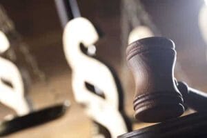 Mantido valor da fiança de denunciado por envolvimento em esquema de furto de combustível de oleodutos da Petrobras 3 | Juristas Fiança deve ser afastada ou reduzida de acordo com a realidade econômica do acusado
