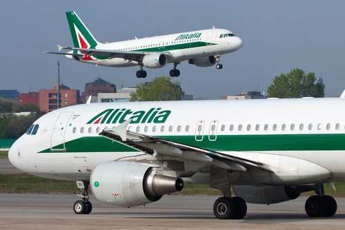 Desamparada em Roma, turista será indenizada por companhia aérea italiana Alitalia | Juristas