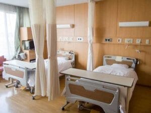 Hospitais não podem cobrar pela utilização de TV, ar-condicionado e frigobar