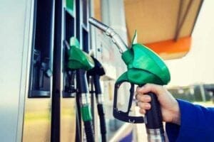 Distribuidora de combustível não pode comercializar o produto para revendedora de concorrente
