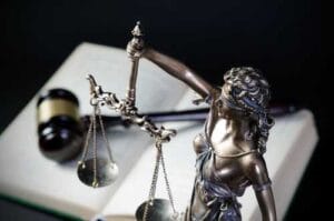 União deve indenizar militar por perda de audição em treinamento de tiro 3 | Juristas Ex-chefe do Serviço de Farmácia do Hospital Gafrée Guinle é condenado por concussão