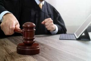 Microempresário não terá de usar salário como empregado da JBS para pagar dívida trabalhista 1 | Juristas Microempresário não terá de usar salário como empregado da JBS para pagar dívida trabalhista | Juristas