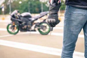 Motociclista é condenado por infringir limites de velocidade | Juristas
