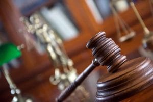 Idoso ganha indenização na Justiça menos de três meses após tramitação do processo 1 | Juristas indenização