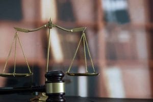 Colegiado reconhece inconstitucionalidade de artigo do Código Penal que suprime majorante em crime de roubo 1 | Juristas crime de roubo