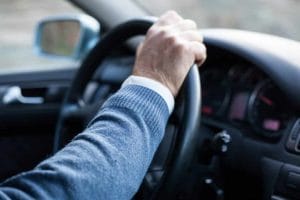 Shopping de automóveis não tem responsabilidade pelos danos de locatários aos clientes 1 | Juristas Shopping de automóveis
