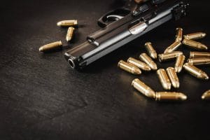 Porte de arma por juízes depende de capacidade técnica e aptidão psicológica 1 | Juristas Porte de arma por juízes