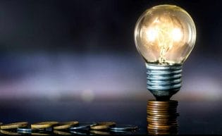 Restaurantes de João Pessoa são flagrados furtando energia elétrica 1 | Juristas criança com microcefalia