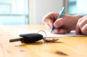 Loja é condenada por vender carro com quilometragem diferente da contratada 1 | Juristas Direito Creditório - Oficina - Seguradora