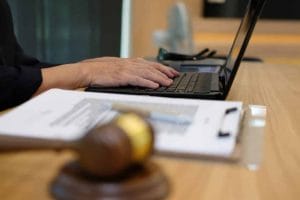 Tabelião acusado de falsificar documento público tem prisão preventiva decretada pelo TJPB 1 | Juristas tabelião