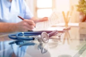 Receita médica obriga plano de saúde a custear tratamento 1 | Juristas cubanos