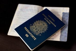 STJ mantém bloqueio de passaporte como coerção para pagamento de dívida 1 | Juristas stj