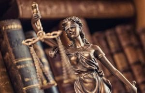 TST reconhece vínculo empregatício entre ciclista e Uber com base na tese da "gamificação" 4 | Juristas vender decisões