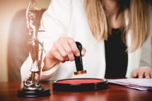 Advogada é condenada por caluniar juiz gaúcho 1 | Juristas calúnia