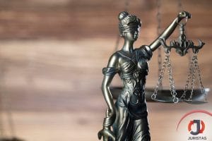 Tribunal inocenta ex e diz que Miss rasgou roupas e 'se agrediu' 1 | Juristas danos morais