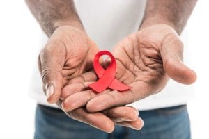Lei que dispensa pessoa com HIV de fazer reavaliação pericial é publicada no DOU 1 | Juristas inss
