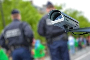 Mulher é detida por engano no RJ após falha no sistema de reconhecimento facial da PM 1 | Juristas falha no sistema de reconhecimento facial da polícia militar