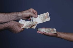 Supremo mantém afastamento de prefeito e vice-prefeita acusados de compra de votos 2 | Juristas gravação ambiental