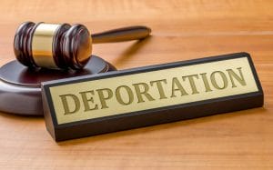 Procuradoria abre investigação para apurar portaria de Moro sobre deportação sumária