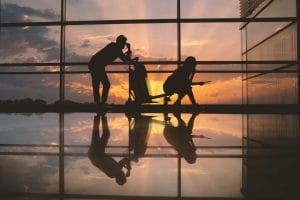 Proibição de viagens imposta a casal que responde a ação de insolvência é suspensa 1 | Juristas Proibição de viagens
