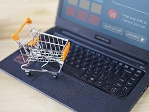 Loja online deve indenizar cliente por atraso e cancelamento de compra 1 | Juristas Loja Virtual