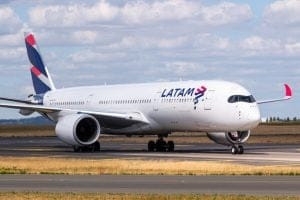 Latam Airlines Brasil - Companhia Aérea