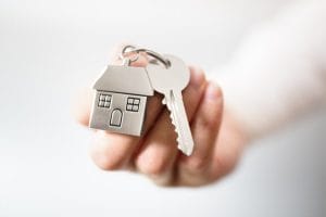 Imobiliárias devem indenizar casal por má prestação de serviço 1 | Juristas Apartamento