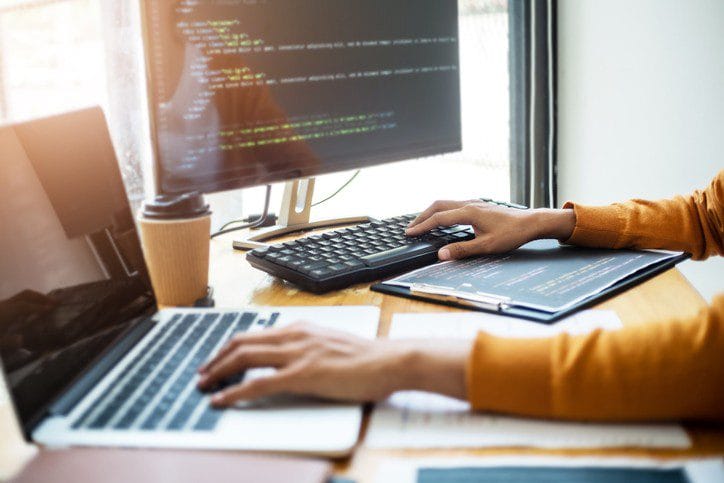 Modelo - Contrato de Prestação de Serviços de Atualização de Software e Suporte Técnico 2 | Juristas Software