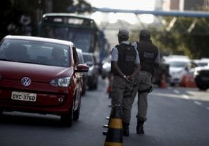 Mulher acaba presa em MG por compartilhar informação de blitz em grupo de mensagens 1 | Juristas Mulher acaba presa em MG por compartilhar informação de blitz em grupo de mensagens | Juristas