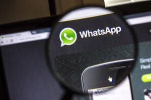 Usuária que teve WhatsApp e Instagram invadidos deve ser indenizada pelo Facebook 1 | Juristas Mensageiro WhatsApp - aplicativo de celular - Direito Digital