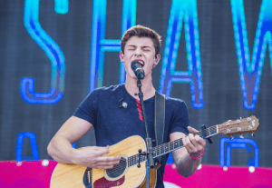 Fã de Shawn Mendes será indenizada por cancelamento do show poucas horas antes do evento | Juristas