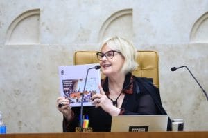 Ministra Rosa Weber encerra presidência do STF com emoção 2 | Juristas Ministra Rosa Weber encerra presidência do STF com emoção | Juristas