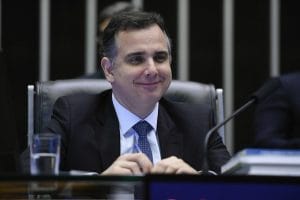 Aumento para juízes é barganha para aprovação no Senado de proposta contra supersalários | Juristas