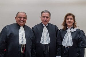 Novos ministros tomam posse no STJ e reforçam compromisso com a democracia | Juristas